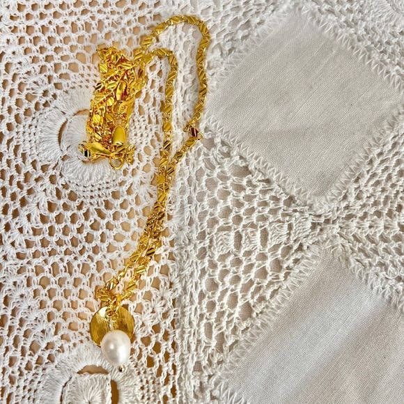 Handmade 18K Gold Plated Chain with Brass & Freshwater Pearl Pendant Necklace - Picture 3 of 6